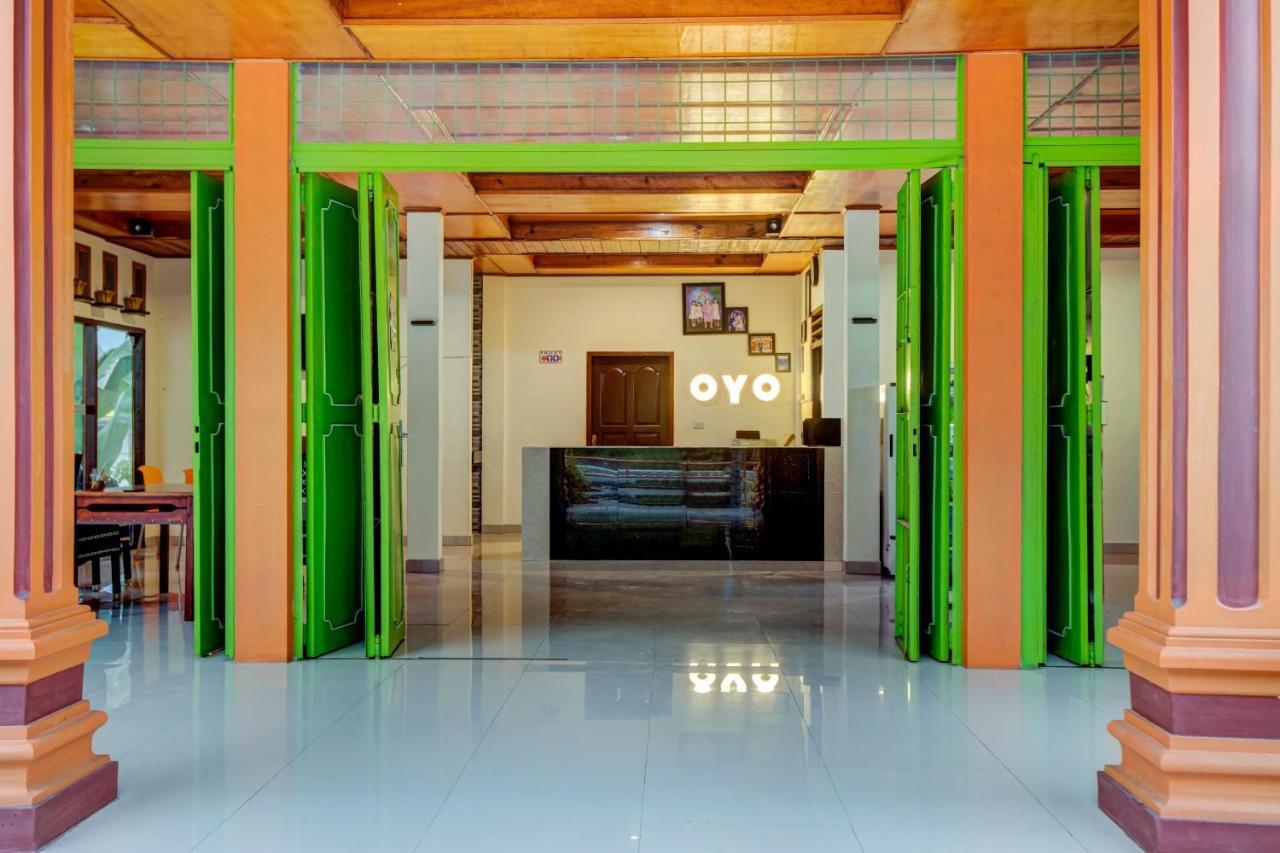 Oyo 3202 Hans Homestay Tuktuk Siadong Exterior photo